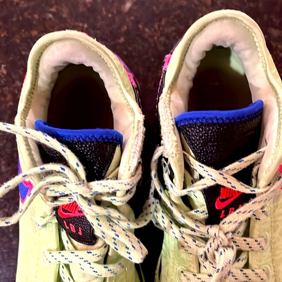 Men’s 9.5 Nike LaBron James NXXT Gen Ghost shoes - Picture 3 of 7